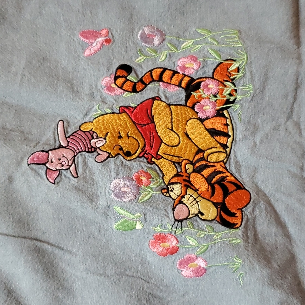 Vintage disney Winnie-the-Pooh shirt - Picture 3 of 4